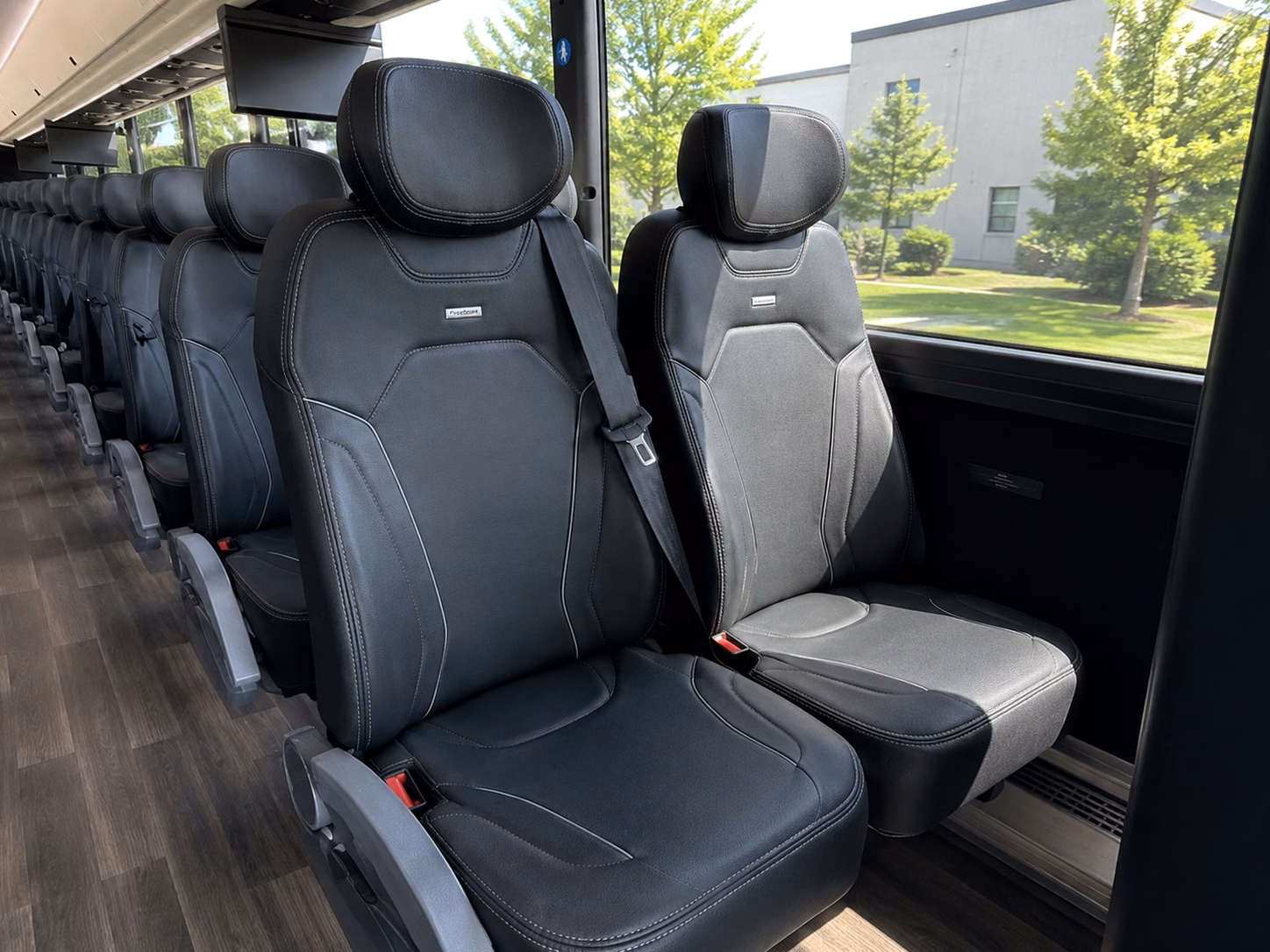 shuttle your wedding guests between pittsburgh hotels and your venue without the headache